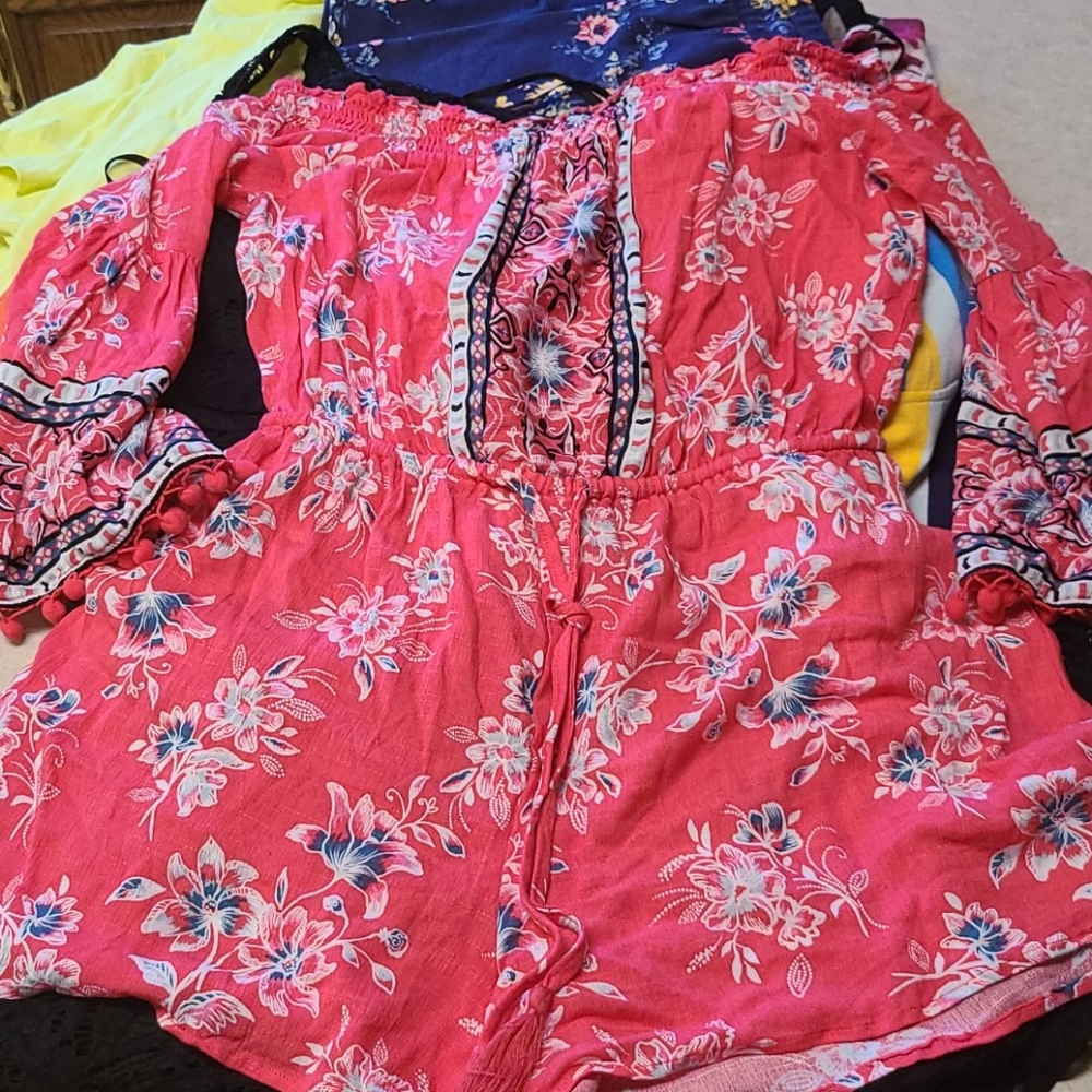 Juniors Reseller Not So Mystery Box - Picture 6 of 8